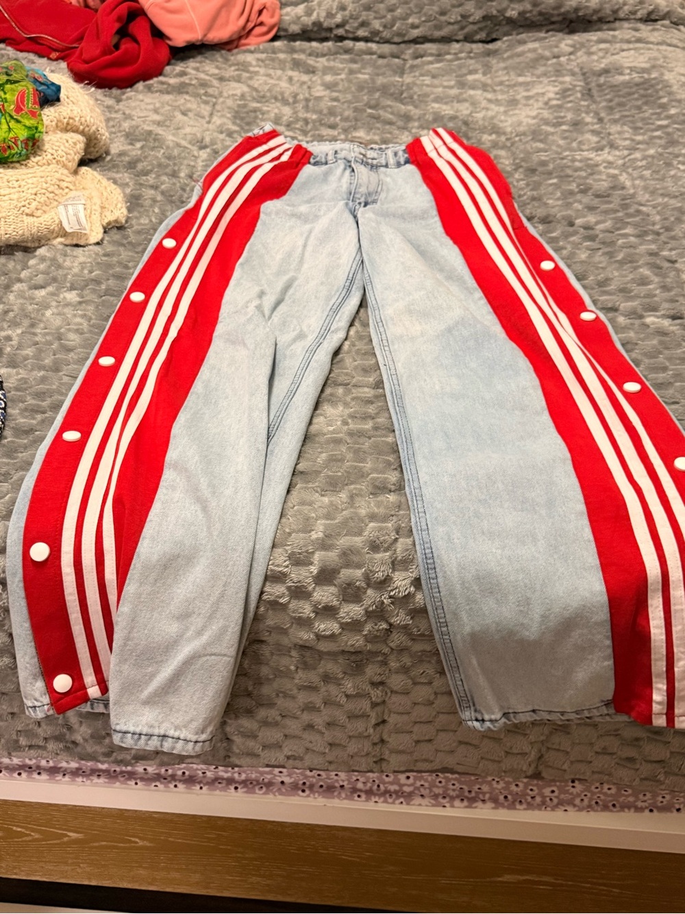 Women’s Light Wash Denim Snap-Button Track Jeans with Red Side Stripes
